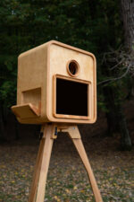 Avant-Garde Photo Booth - Image 6