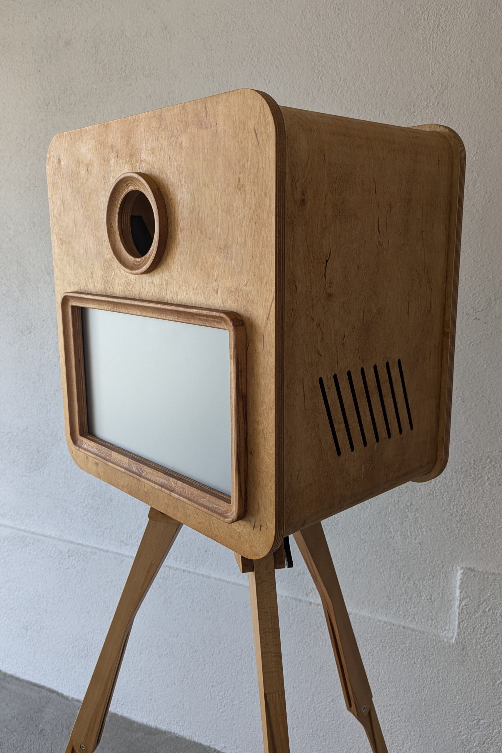 Wooden Photo Booth - Square - MGBooth
